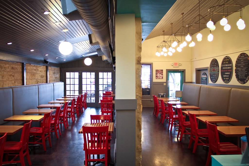 Burger Burger | restaurant | 209 E Main St, Fredericksburg, TX 78624, USA | 8309975226 OR +1 830-997-5226