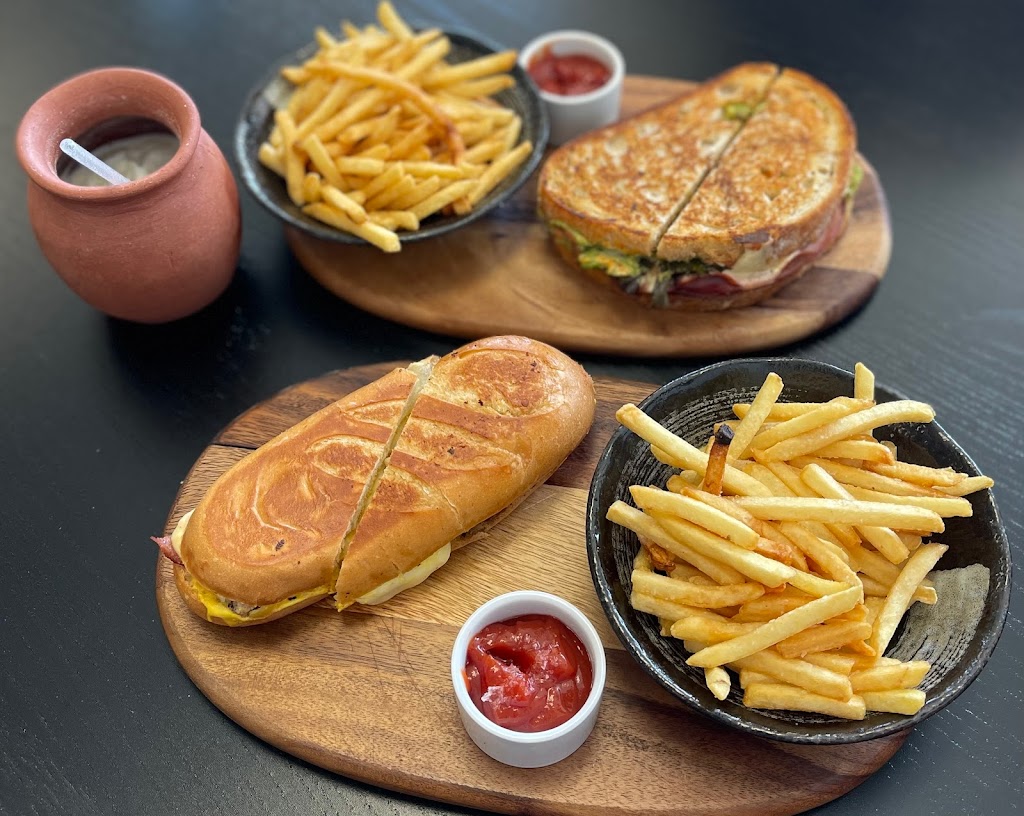 Aroma Latin American Cocina | restaurant | 2877 N Green Valley Pkwy, Henderson, NV 89014, USA | 7025470474 OR +1 702-547-0474