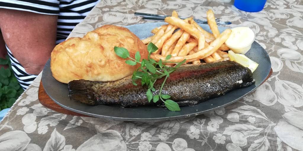 Deer Cliff Inn Restaurant | restaurant | 2016 N Deercliff Rd, Preston, ID 83263, USA | 2088520643 OR +1 208-852-0643