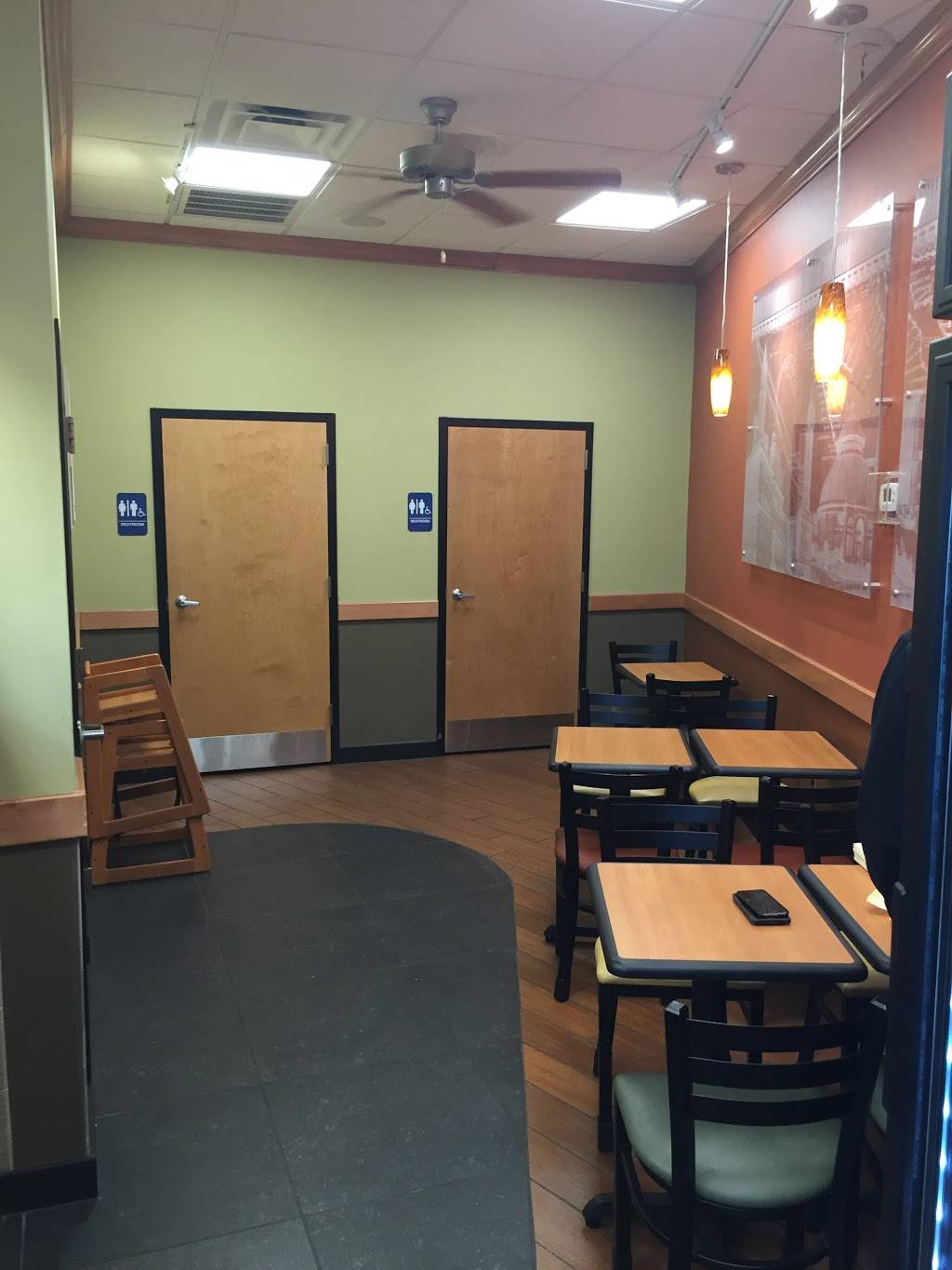 Subway Restaurants | restaurant | 3160-3174 Mt Pleasant St NW, Washington, DC 20010, USA | 2028422273 OR +1 202-842-2273