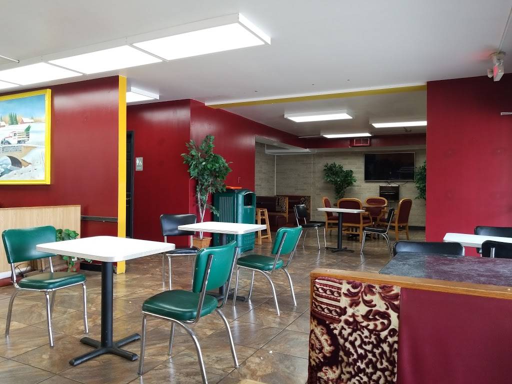 Niros Gyros | restaurant | 3005, 2001 W Springfield Ave, Champaign, IL 61821, USA | 2173556760 OR +1 217-355-6760