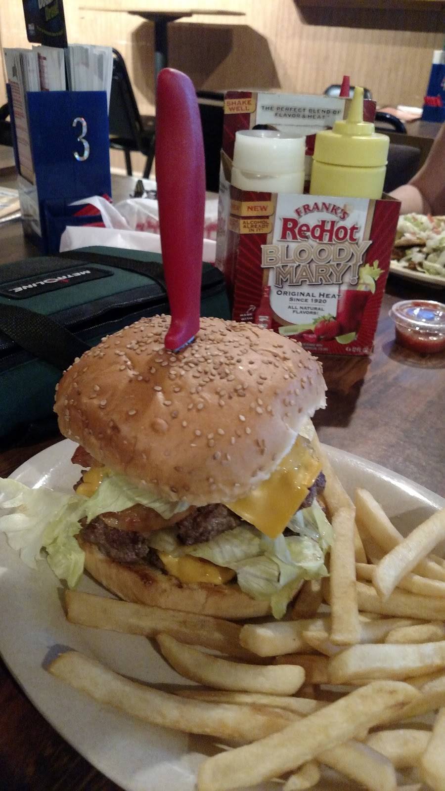 Bay View Bar | restaurant | 3008 Patterson Rd, Bay City, MI 48706, USA | 9896841792 OR +1 989-684-1792