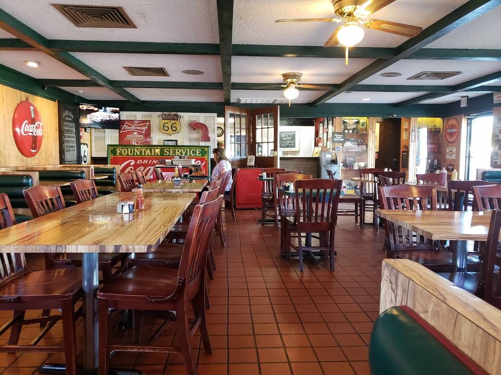 Stogeys Coney Island | restaurant | 2629 E 7th St #1673, Joplin, MO 64801, USA | 4176232020 OR +1 417-623-2020