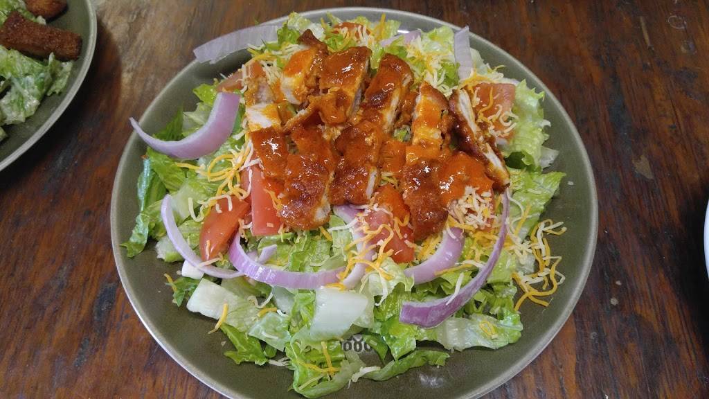 Malones Irish Hideaway | restaurant | 271 Barker Rd, Oswego, NY 13126, USA | 3153427355 OR +1 315-342-7355