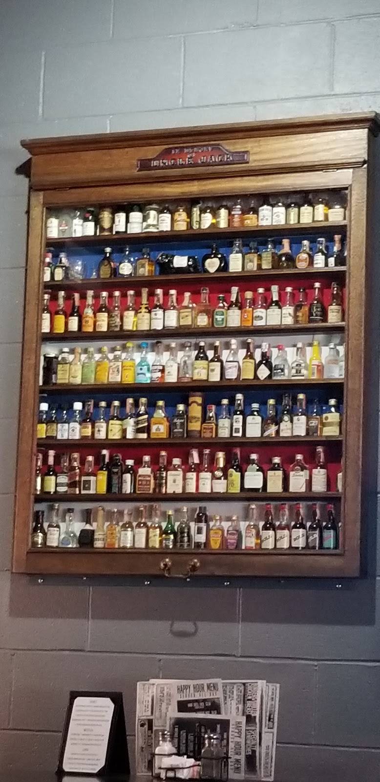 Bar 3 | restaurant | 4444 SW Multnomah Blvd, Portland, OR 97219, USA | 5038415454 OR +1 503-841-5454