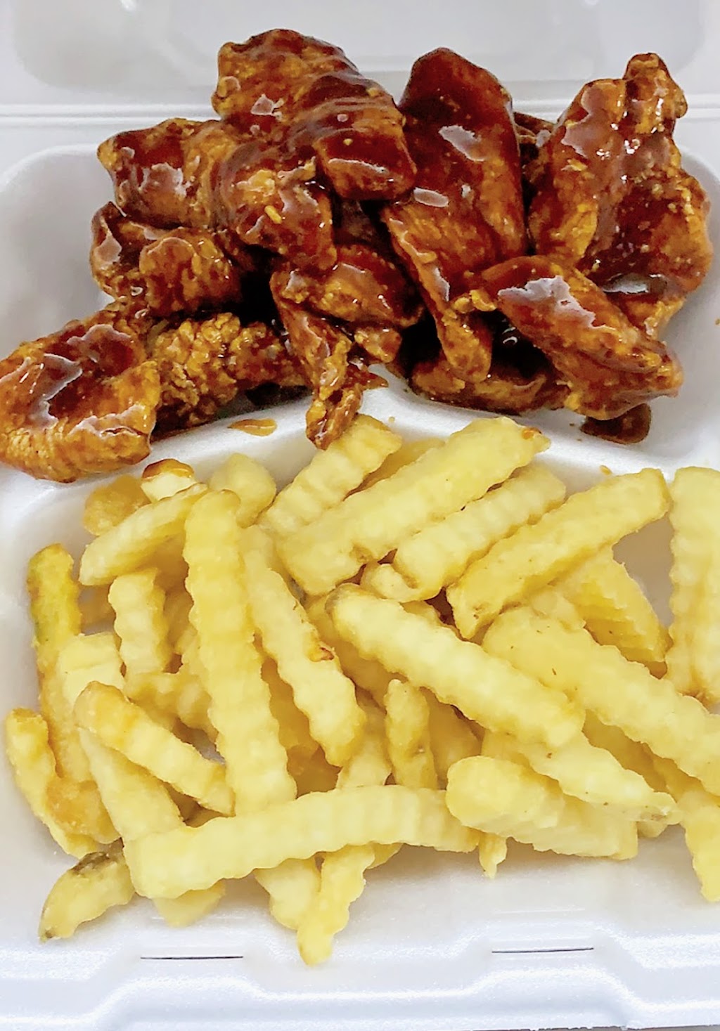 JK Wing & Fish | restaurant | 107-50 Queens Blvd, Queens, NY 11375, USA | 7188802188 OR +1 718-880-2188