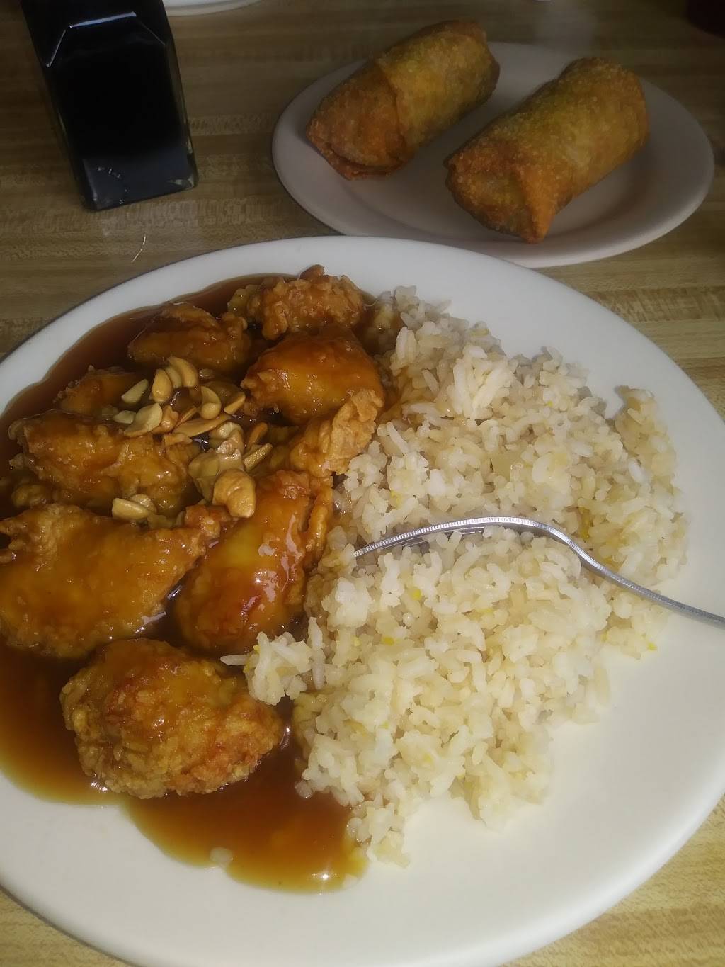 Shanghai Inn | restaurant | 1937 N Glenstone Ave, Springfield, MO 65803, USA | 4178655111 OR +1 417-865-5111