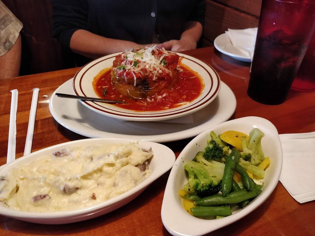 The Ranch House Grill | restaurant | 4426 W Gandy Blvd, Tampa, FL 33611, USA | 8138319759 OR +1 813-831-9759