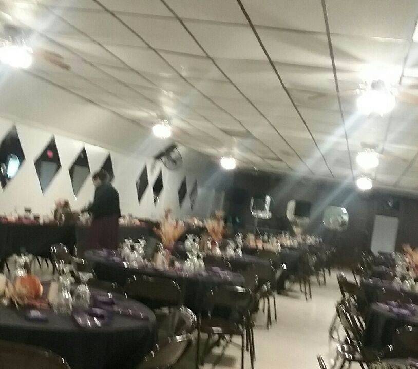 Log Cabin | restaurant | Jones Rd, Bangor, WI 54614, USA | 6084864437 OR +1 608-486-4437