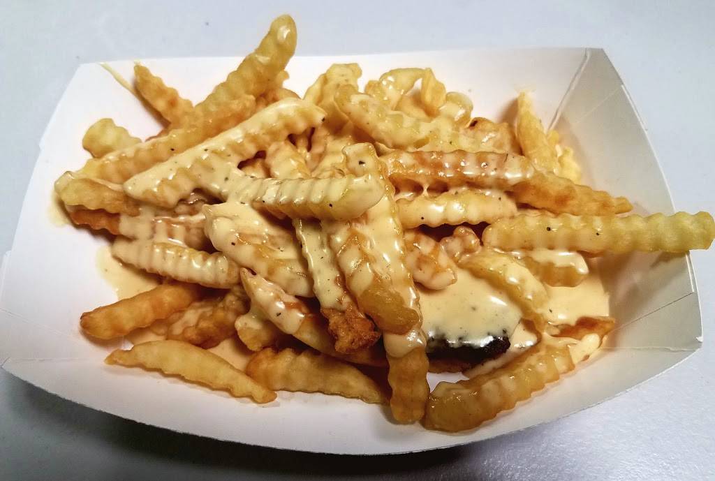 Whirl A Whip | restaurant | 309 S 3rd St, Girard, IL 62640, USA | 2176279447 OR +1 217-627-9447