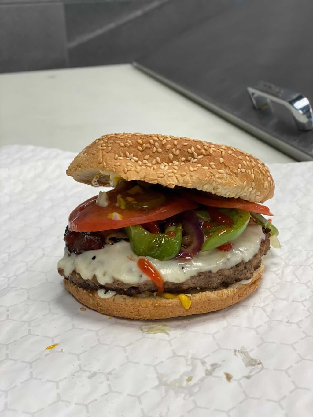 Henrys kitchen | restaurant | 519 Merchants Rd, Rochester, NY 14609, USA | 5858672434 OR +1 585-867-2434