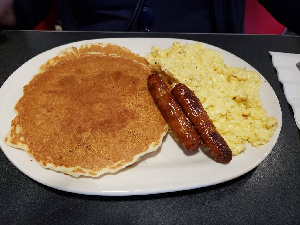 Friendlys | restaurant | 146 Church St, Pembroke, MA 02359, USA | 7818267840 OR +1 781-826-7840