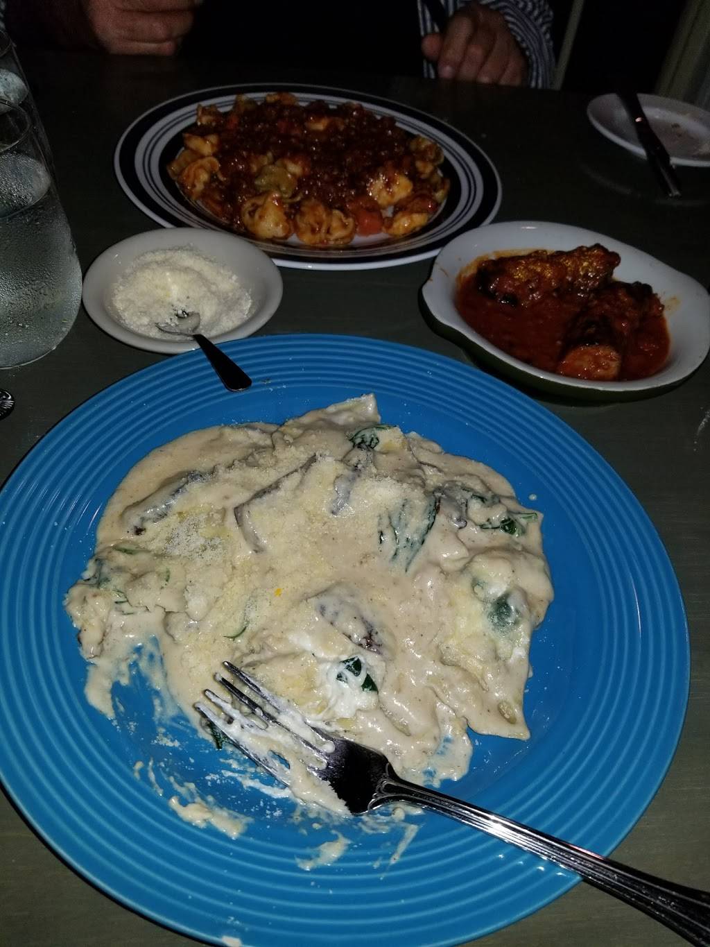 Mona Lisa Italian Restaurant | restaurant | 4989 Ringwood Meadows, Sarasota, FL 34235, USA | 9413776562 OR +1 941-377-6562