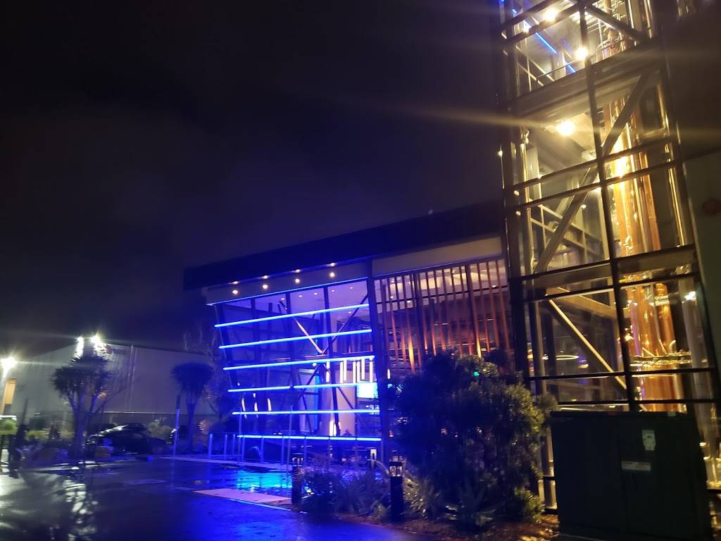 Cutwater Spirits | restaurant | 9750 Distribution Ave, San Diego, CA 92121, USA | 8586723848 OR +1 858-672-3848