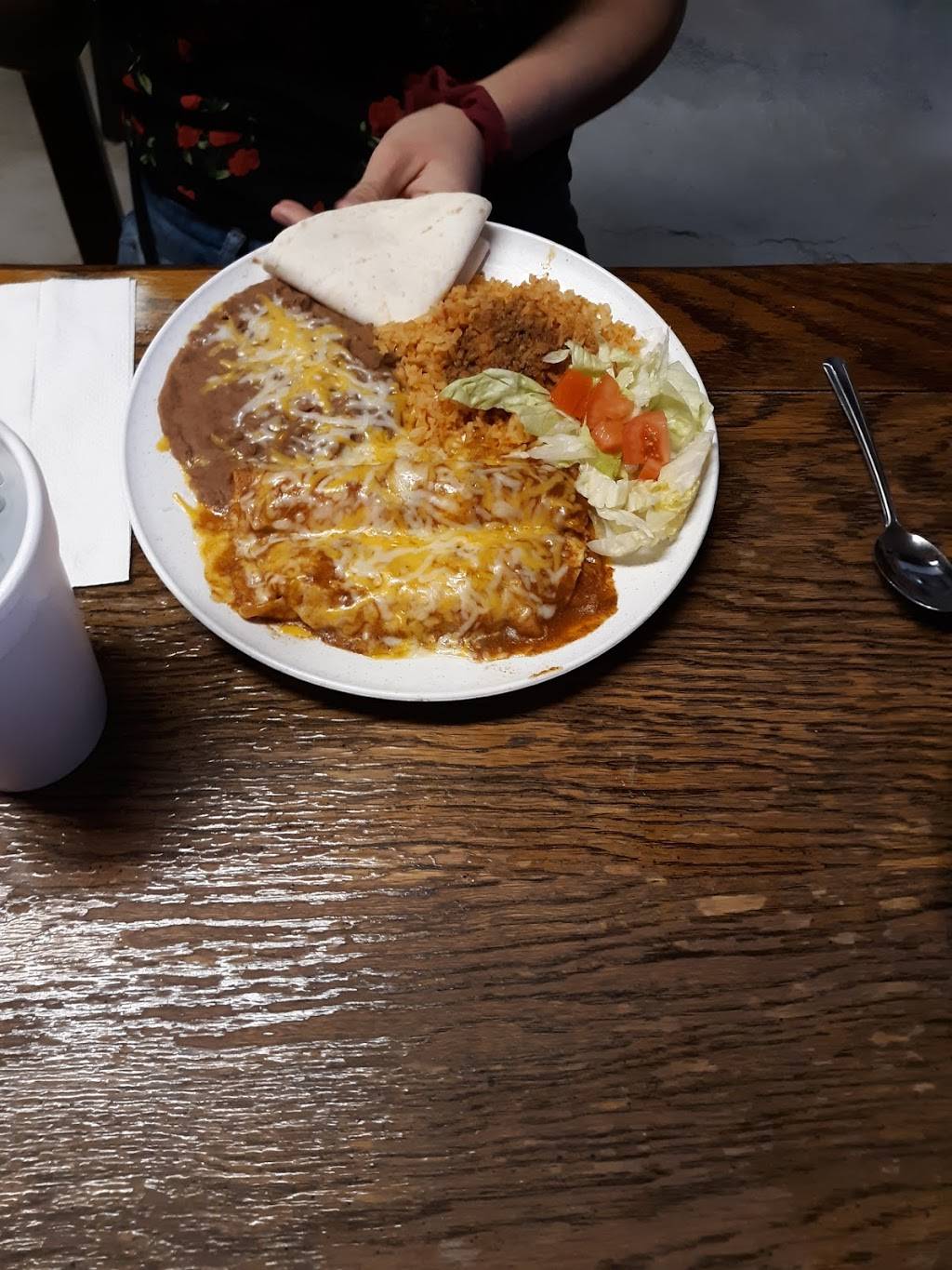 Carmen’s place | restaurant | 6201 TX-317, Belton, TX 76513, USA | 2547801100 OR +1 254-780-1100