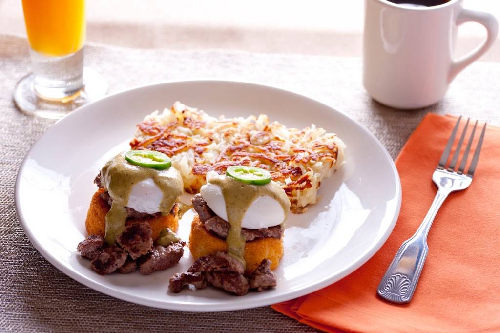 The Broken Yolk Cafe | restaurant | 1501 Rimpau Ave #101, Corona, CA 92881, USA | 9515309655 OR +1 951-530-9655