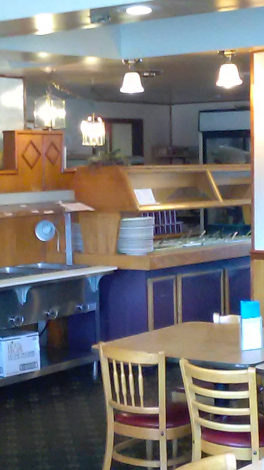 7 Stars Family Restaurant | restaurant | 709 4th St SE, Hampton, IA 50441, USA | 6414565378 OR +1 641-456-5378