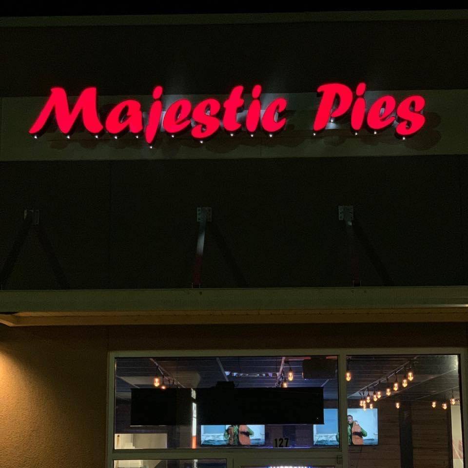 Majestic Pies | restaurant | 8301 US-31, Morris, AL 35116, USA | 2055436204 OR +1 205-543-6204