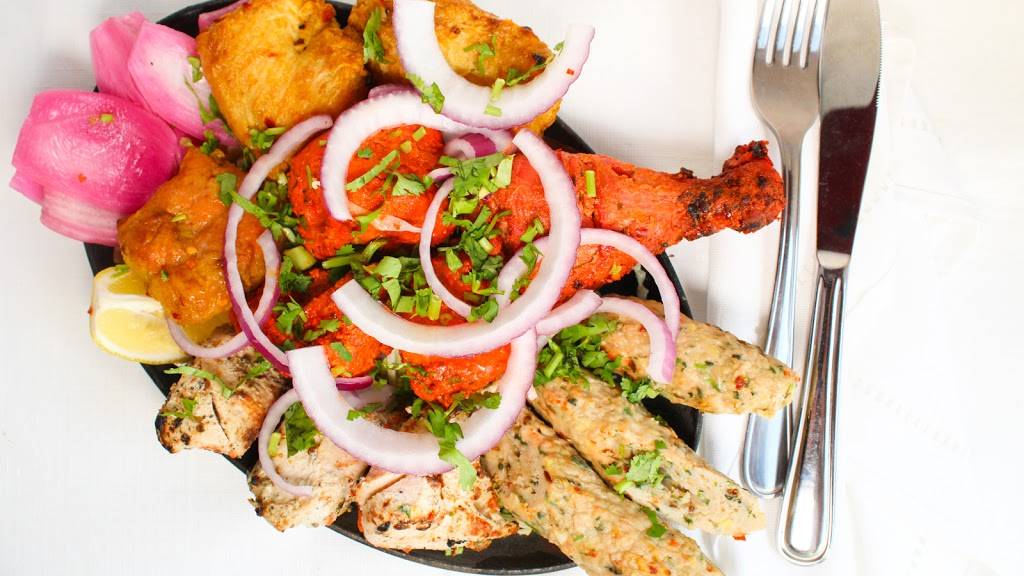 Gurus Fine Indian Cuisine | restaurant | 5955 Latimer Dr, Mississauga, ON L5V 2W1, Canada | 9055677979 OR +1 905-567-7979