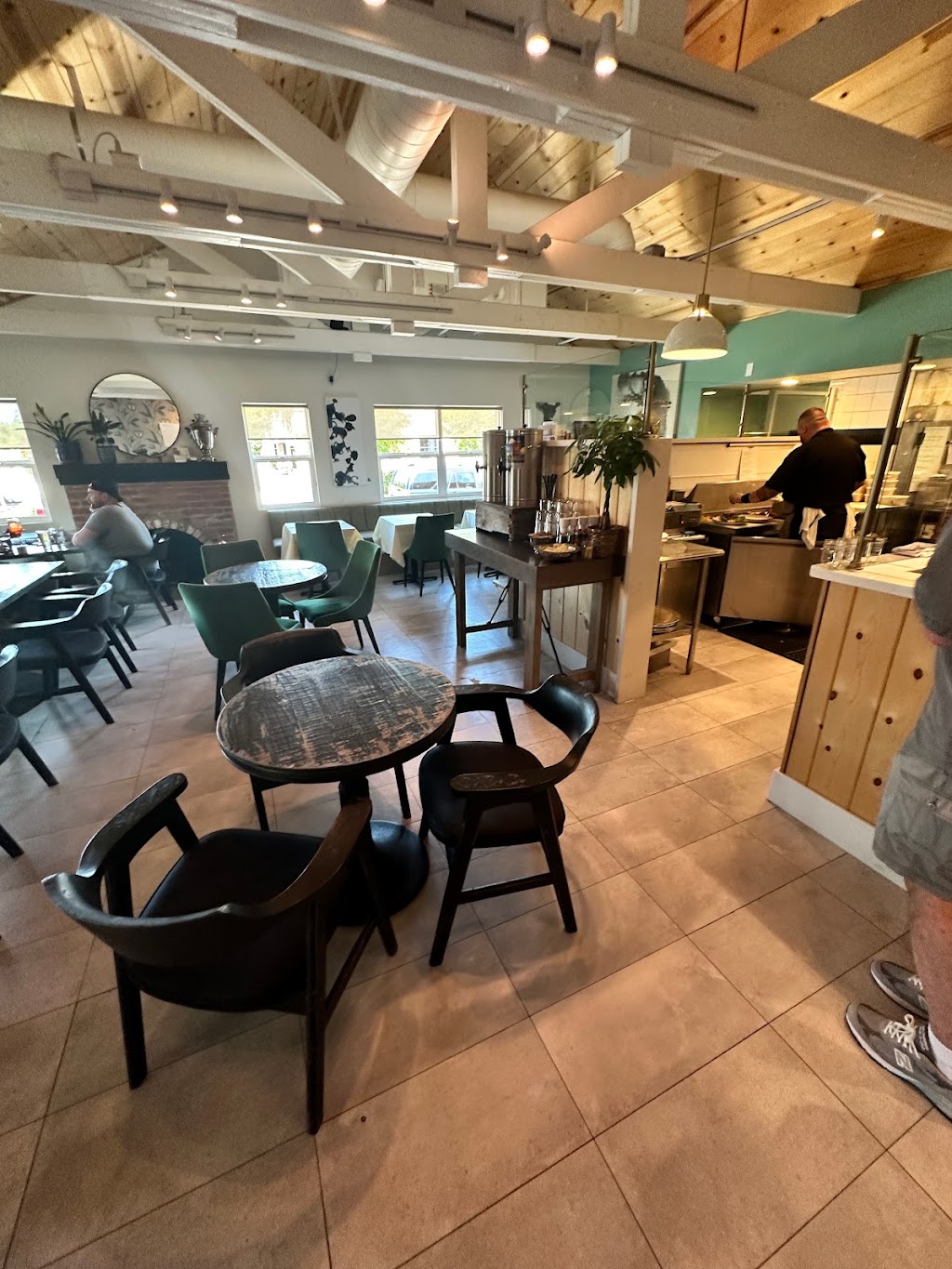 Casa East Sac | restaurant | 5401 H St, Sacramento, CA 95819, USA | 9168983702 OR +1 916-898-3702