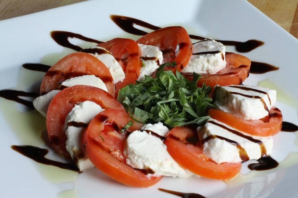 McLaddens Northampton | restaurant | 27 Pleasant St, Northampton, MA 01060, USA | 4133413680 OR +1 413-341-3680