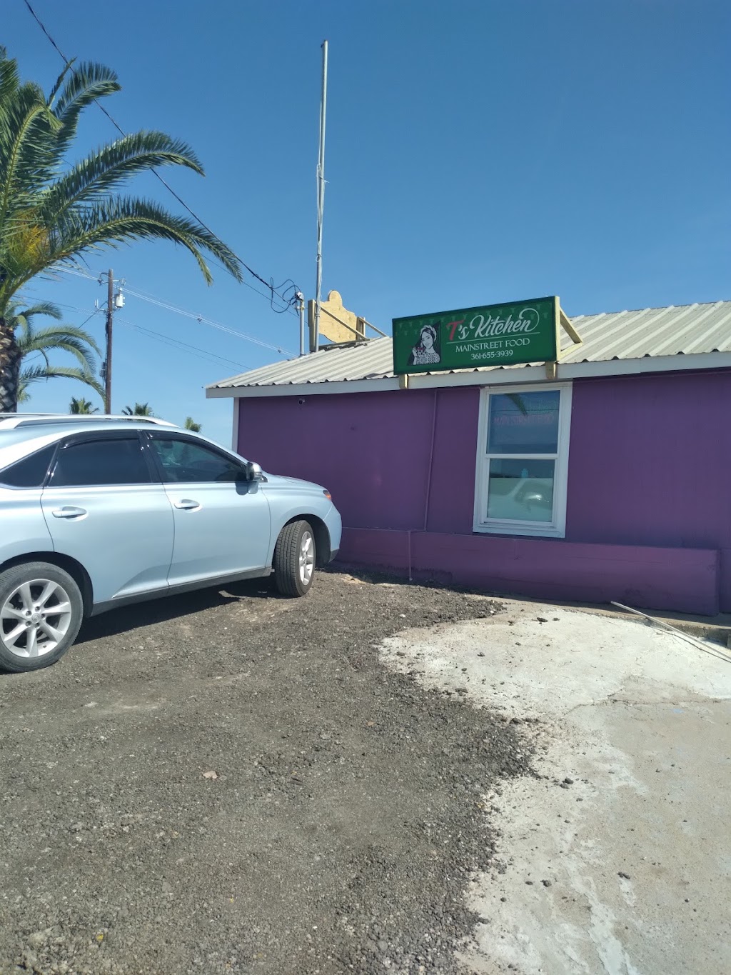 Ts Kitchen | restaurant | 102 Bay Ave, Seadrift, TX 77983, USA | 3616553939 OR +1 361-655-3939