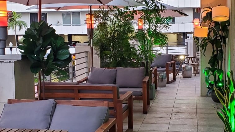 Hookah | restaurant | 448 Ocean Dr, Miami Beach, FL 33139, USA | 3053978100 OR +1 305-397-8100