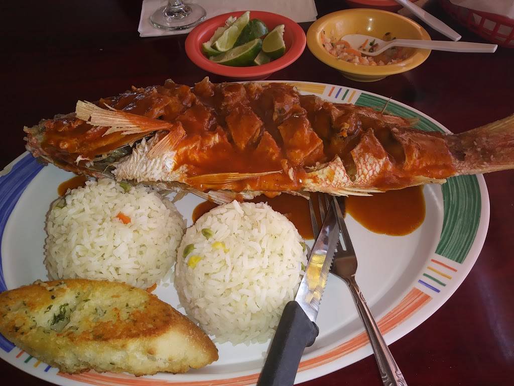 Las Islas Marias | restaurant | 784 W Dundee Rd, Wheeling, IL 60090, USA | 8479474500 OR +1 847-947-4500