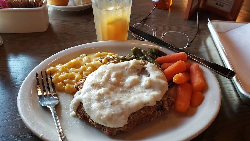 Cracker Barrel Old Country Store | restaurant | 12050 N Center Ave, Portland, OR 97217, USA | 5032856651 OR +1 503-285-6651