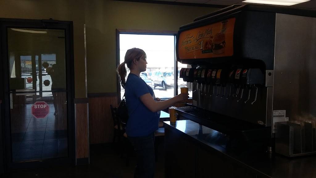 Runza Restaurant | restaurant | 7131 S 27th St, Lincoln, NE 68512, USA | 4024210808 OR +1 402-421-0808