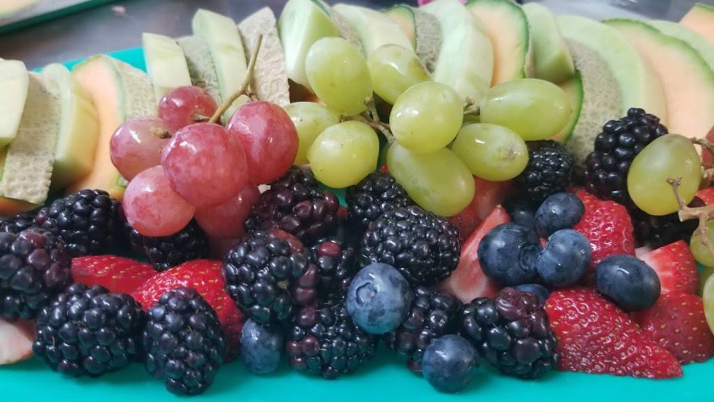 Resto La Barque | restaurant | 109 Rue Principale, Fassett, QC J0V 1H0, Canada | 8194235541 OR +1 819-423-5541