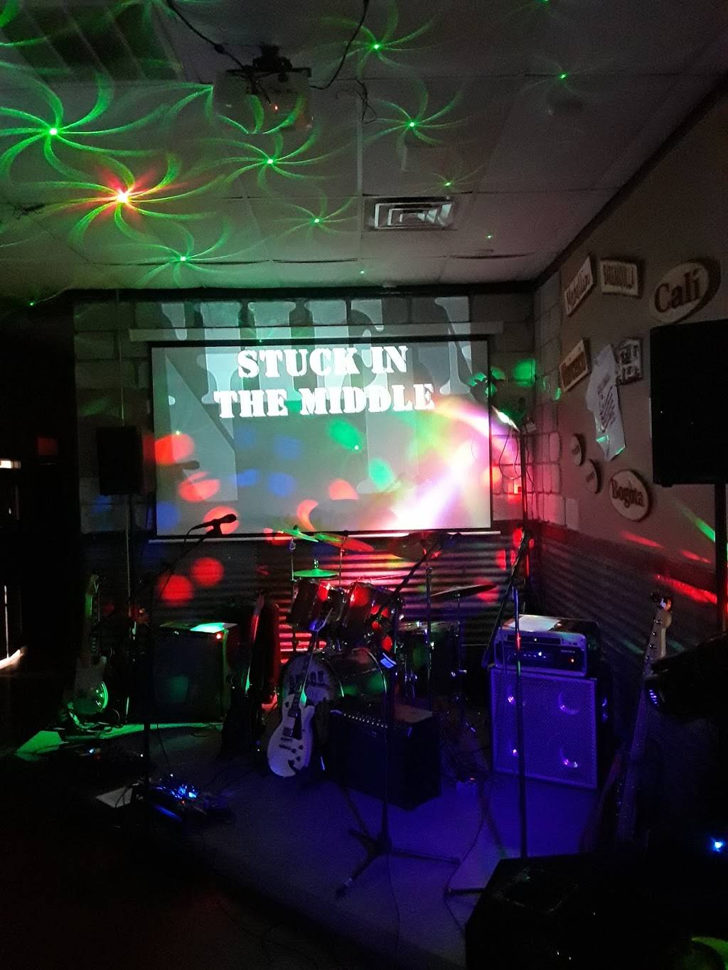 Rusty Anchor Bar & Grill | restaurant | 1425 Justin Rd, Lewisville, TX 75077, USA | 4692938533 OR +1 469-293-8533