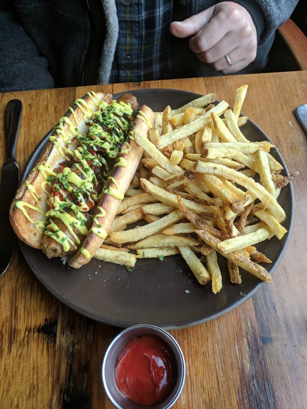 Nicks Cove | restaurant | 23240 CA-1, Marshall, CA 94940, USA | 4156631033 OR +1 415-663-1033