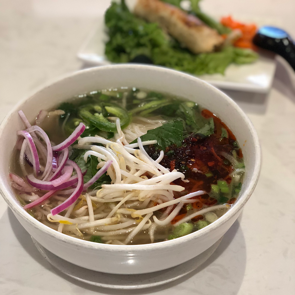 Phở Hùng on Powell | restaurant | 4717 SE Powell Blvd, Portland, OR 97206, USA | 5037753170 OR +1 503-775-3170