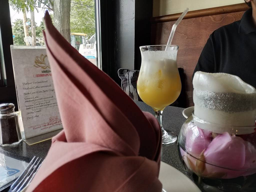 Vatsana Thai & Sushi | restaurant | 2168 Broad St, Cranston, RI 02905, USA | 4017811888 OR +1 401-781-1888