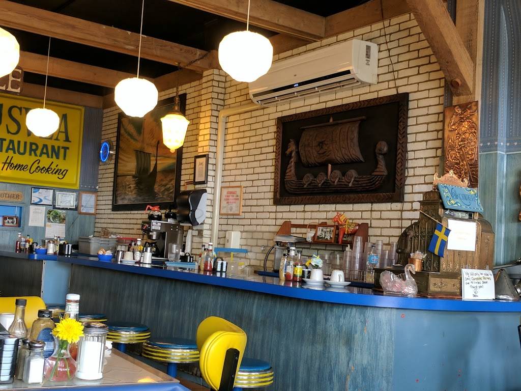 Svea Restaurant | restaurant | 5236 N Clark St, Chicago, IL 60640, USA | 7732757738 OR +1 773-275-7738