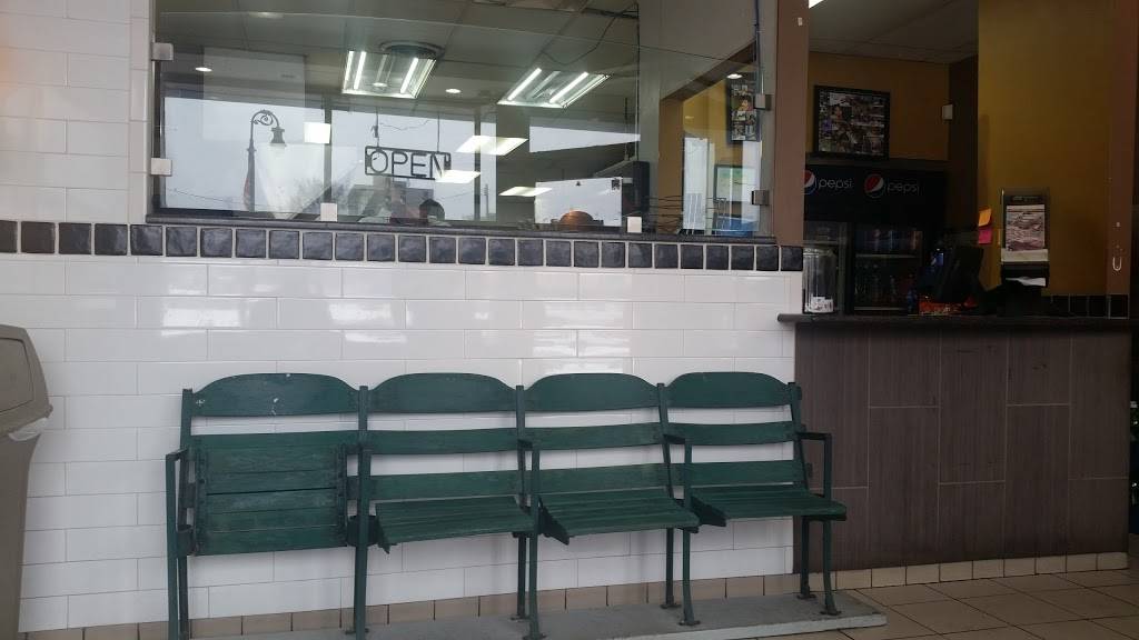 Pauls Pizza | meal delivery | 7635 Vernor Hwy, Detroit, MI 48209, USA | 3138431444 OR +1 313-843-1444