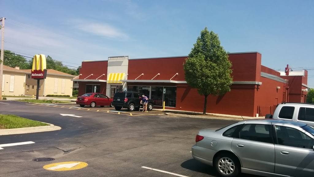 McDonalds | cafe | 1032 N Northwest Hwy, Park Ridge, IL 60068, USA | 8478230700 OR +1 847-823-0700