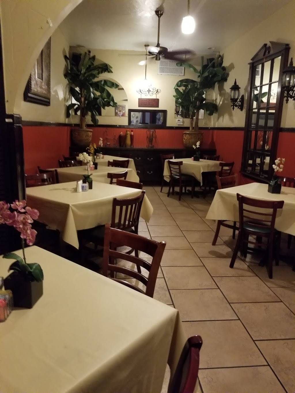 Yoyos Mexican Restaurant | restaurant | 210 Louisiana Ave, Bogalusa, LA 70427, USA | 9857351055 OR +1 985-735-1055