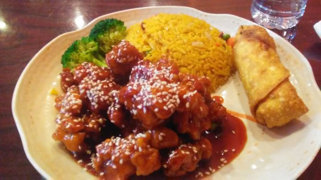 Hong Dragon | restaurant | 1014 S Adams St, Versailles, IN 47042, USA | 8126893088 OR +1 812-689-3088