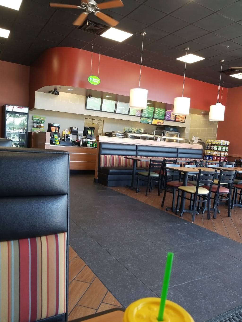 Subway | restaurant | 420 Patrol Rd, Jeffersonville, IN 47130, USA | 8122882188 OR +1 812-288-2188