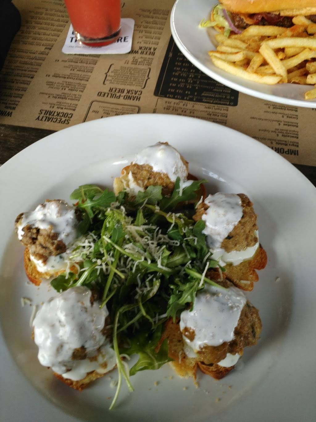 Brick House Tavern + Tap | restaurant | 17111 TX-249, Houston, TX 77064, USA | 8329121094 OR +1 832-912-1094