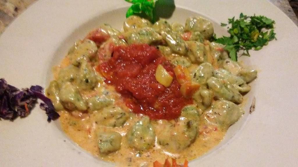 Luigi Vitrones Pastabilities | restaurant | 3009, 415, N Lincoln St, Wilmington, DE 19805, USA | 3026569822 OR +1 302-656-9822