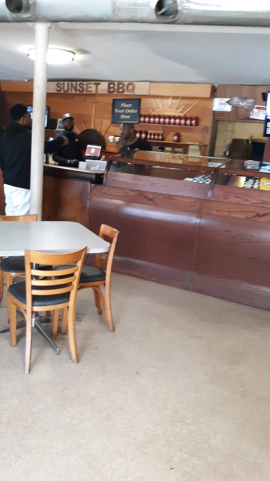 Sunset BBQ and lounge | restaurant | 964 Dodson Ave, Chattanooga, TN 37406, USA | 4236299240 OR +1 423-629-9240