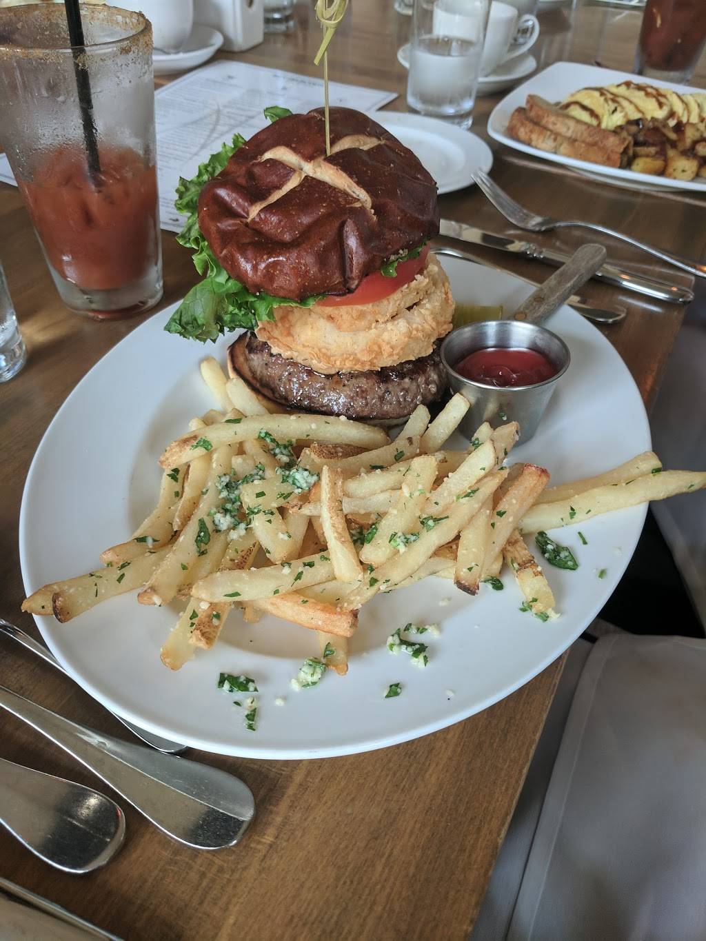 North Star American Bistro | restaurant | 4518 N Oakland Ave, Shorewood, WI 53211, USA | 4149644663 OR +1 414-964-4663