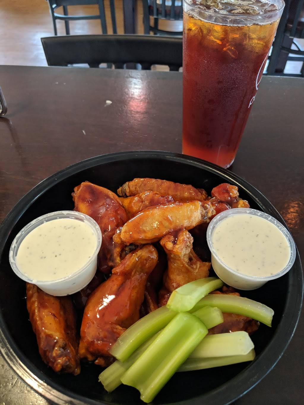 Pepperonis Gourmet Pizza - East Asheville | restaurant | 1115 Tunnel Rd, Asheville, NC 28805, USA | 8285759990 OR +1 828-575-9990