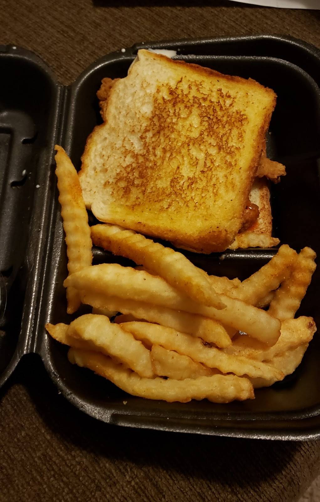 Zaxbys Chicken Fingers & Buffalo Wings | restaurant | 12215 N Rockwell Ave, Oklahoma City, OK 73162, USA | 4056038001 OR +1 405-603-8001