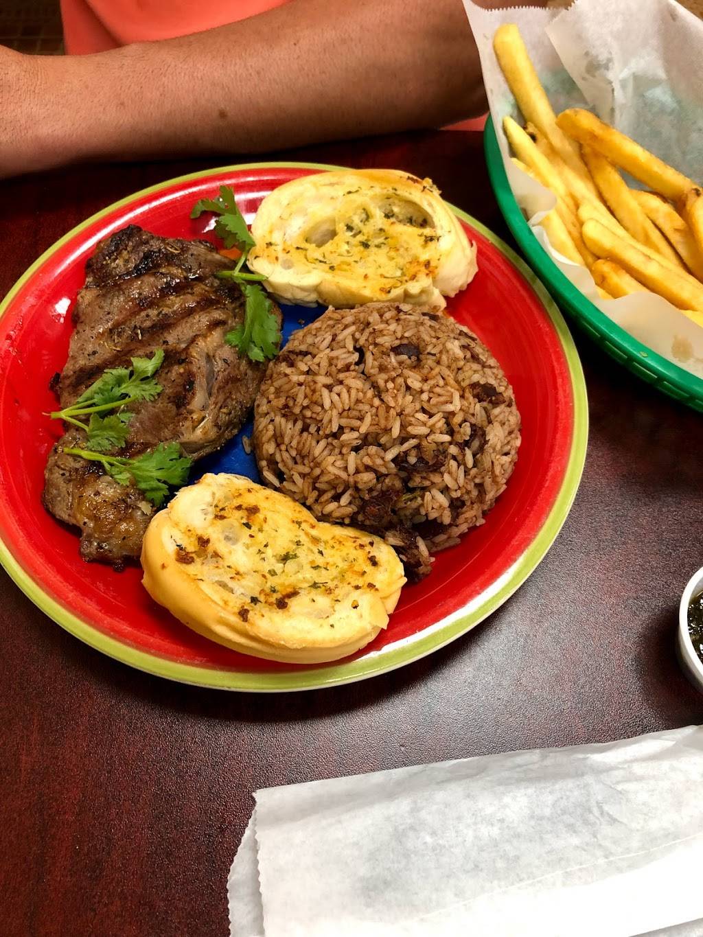 Luis Bakery Bar & Grill | restaurant | 2708 Santa Barbara Blvd, Cape Coral, FL 33914, USA | 2396737081 OR +1 239-673-7081