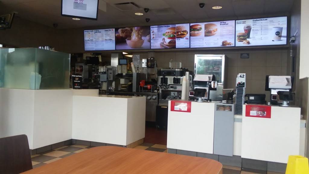 McDonalds | restaurant | 6927 Silver Star Rd, Orlando, FL 32818, USA | 4072951001 OR +1 407-295-1001