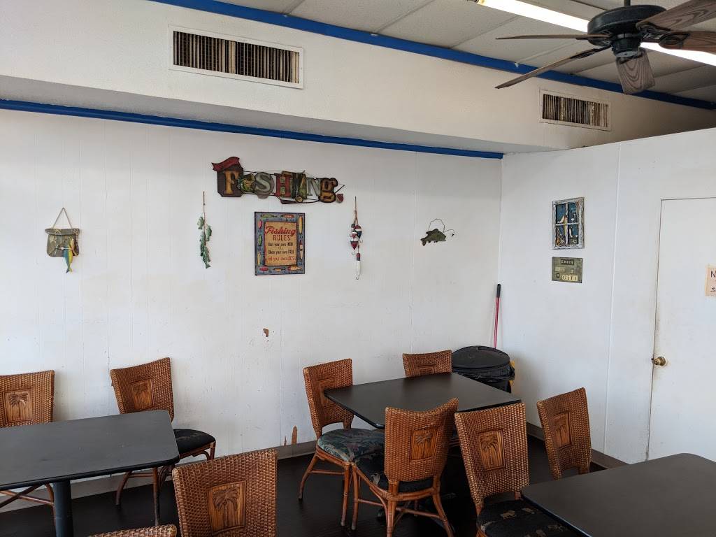 Catfish Connection | restaurant | 2464 W Kiest Blvd, Dallas, TX 75233, USA | 2143377101 OR +1 214-337-7101